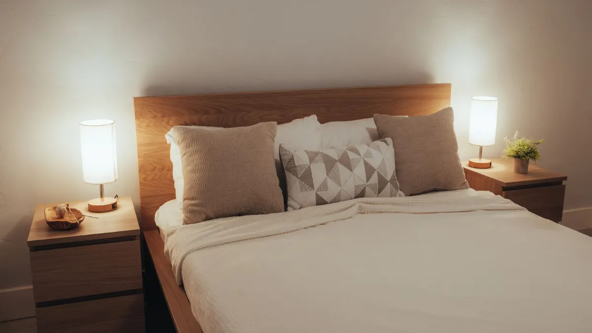20 Warm Aesthetic Cozy Bedroom Ideas for Winter